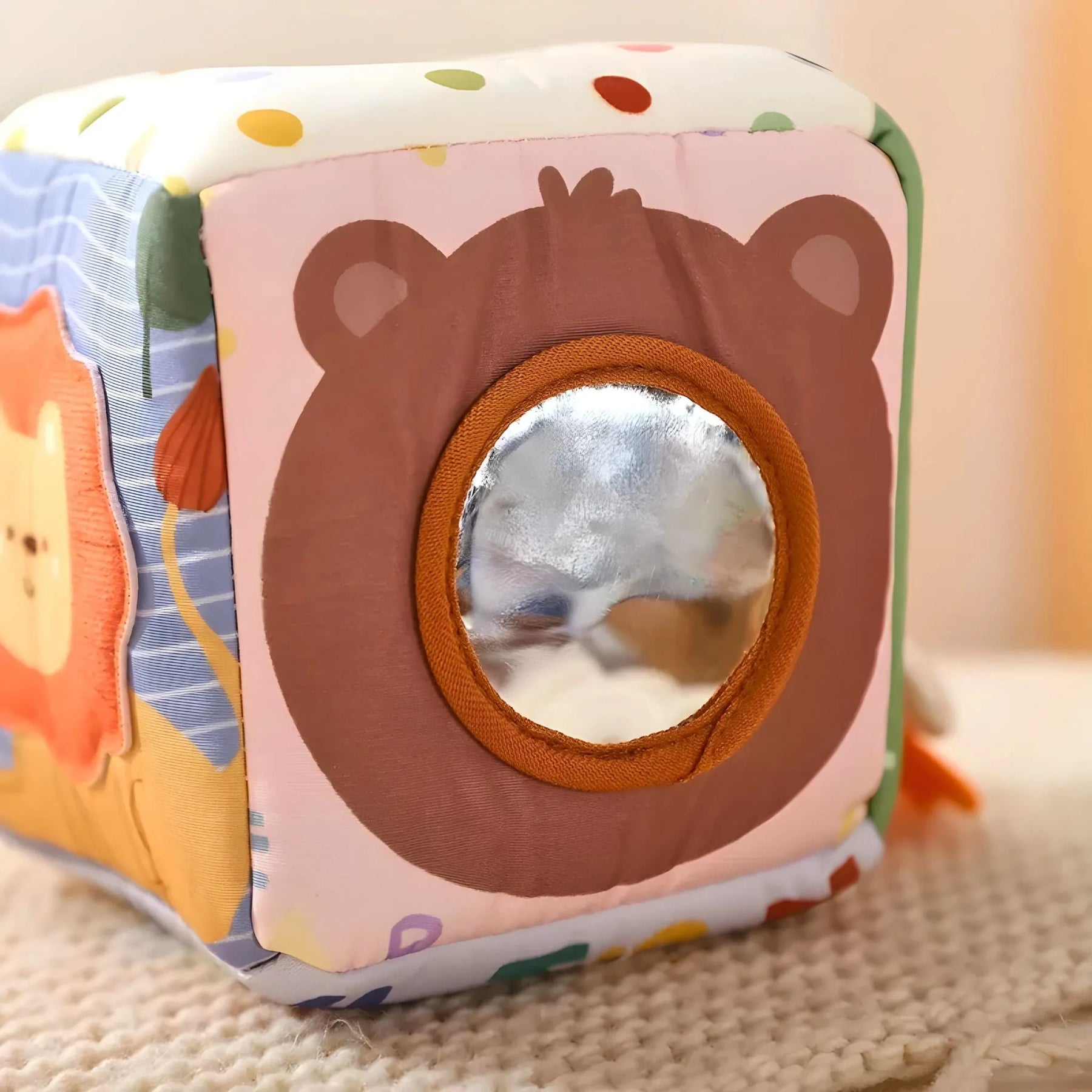 Cubo Sensorial Primeiro Toque